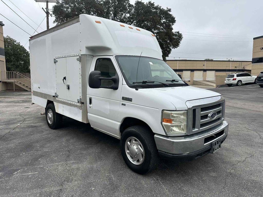 2009 Ford Econoline Image 4