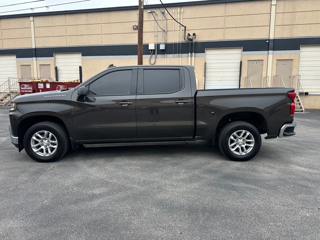 2021 Chevrolet Silverado 1500 Image 3