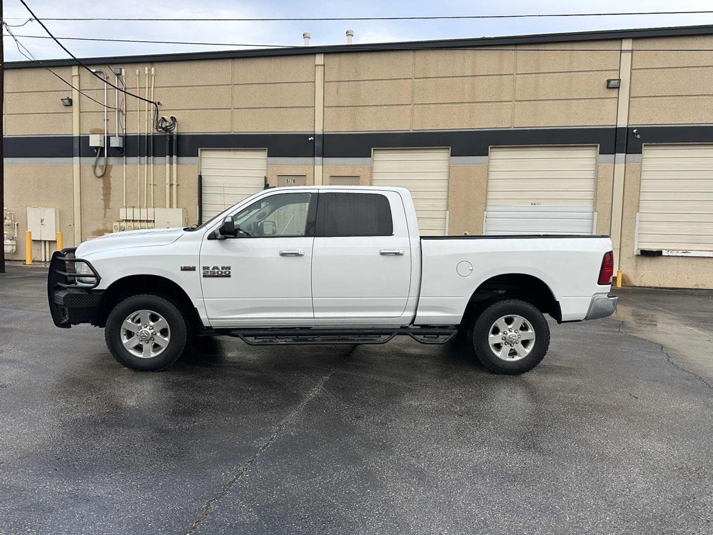 2014 RAM 2500 Image 3