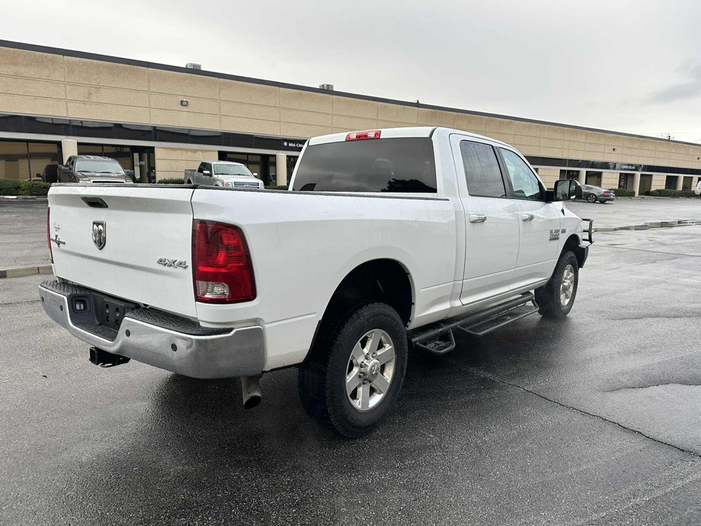 2014 RAM 2500 Image 7