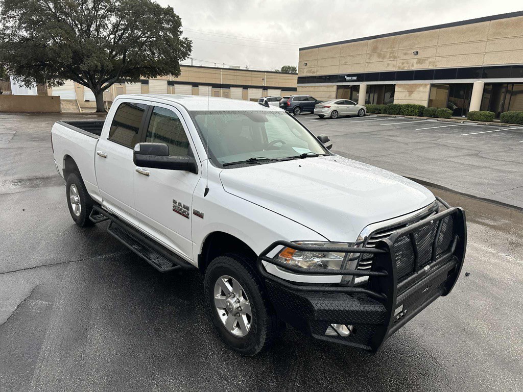 2014 RAM 2500 Image 10