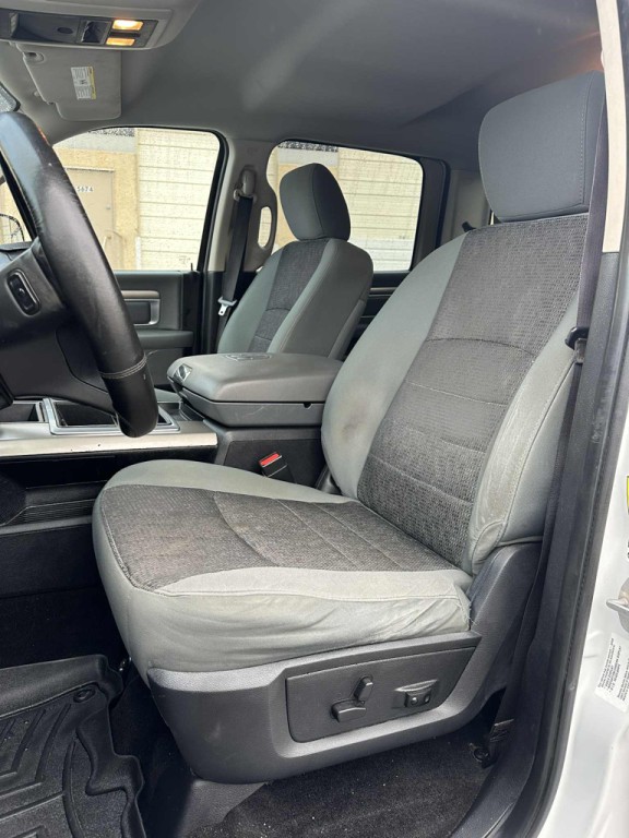 2014 RAM 2500 Image 12