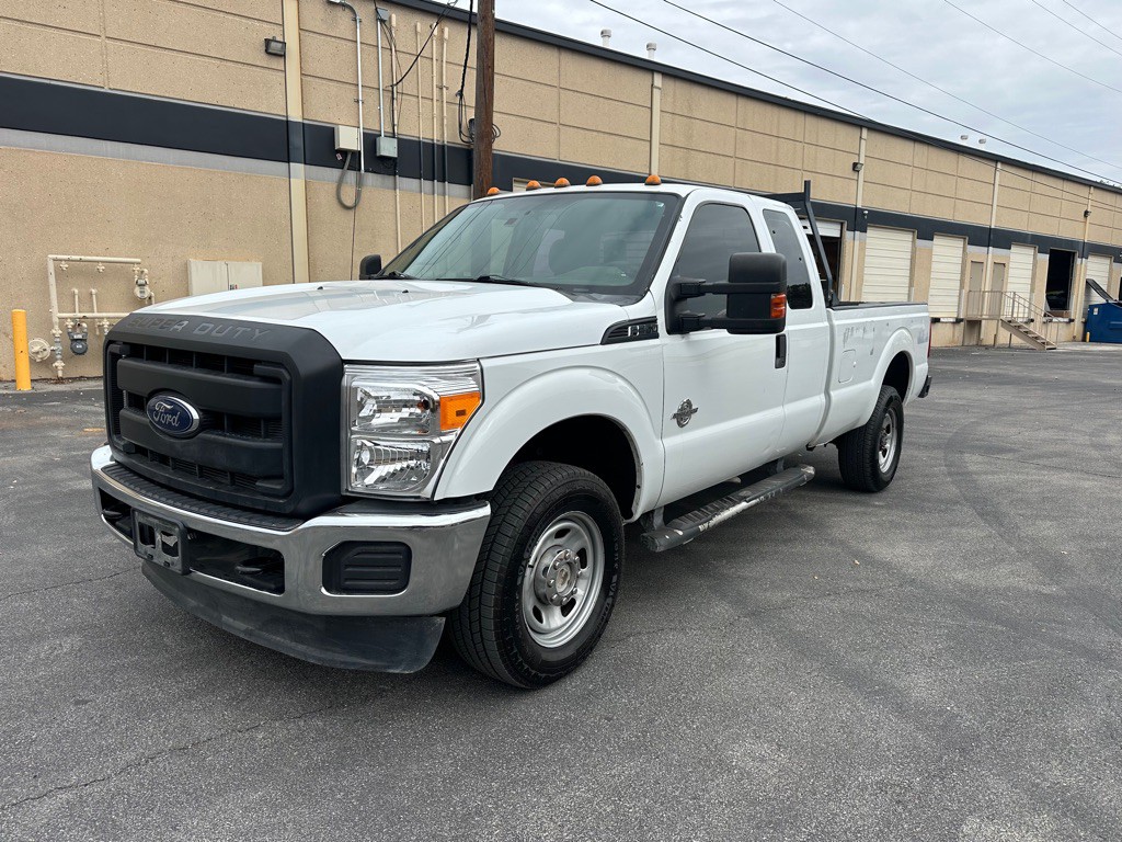 2015 Ford F-350 Image 1