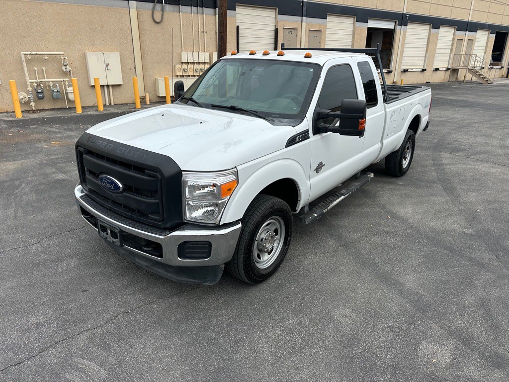 2015 Ford F-350 Image 2