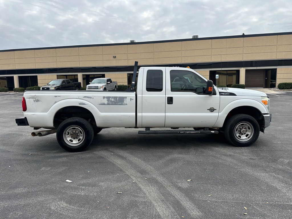 2015 Ford F-350 Image 6
