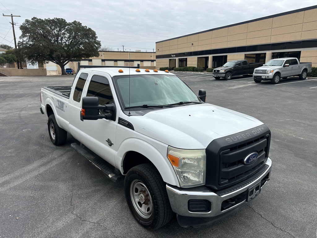2015 Ford F-350 Image 8