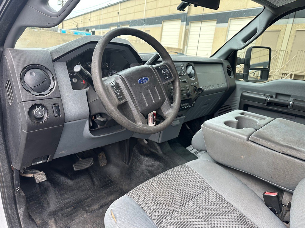 2015 Ford F-350 Image 17