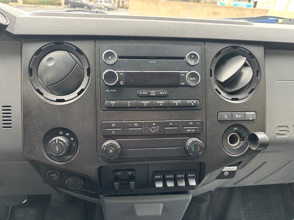 2015 Ford F-350 Image 19