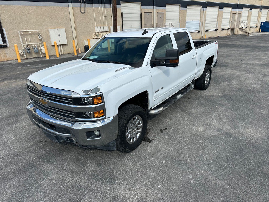 2016 Chevrolet Silverado 1500 Image 2