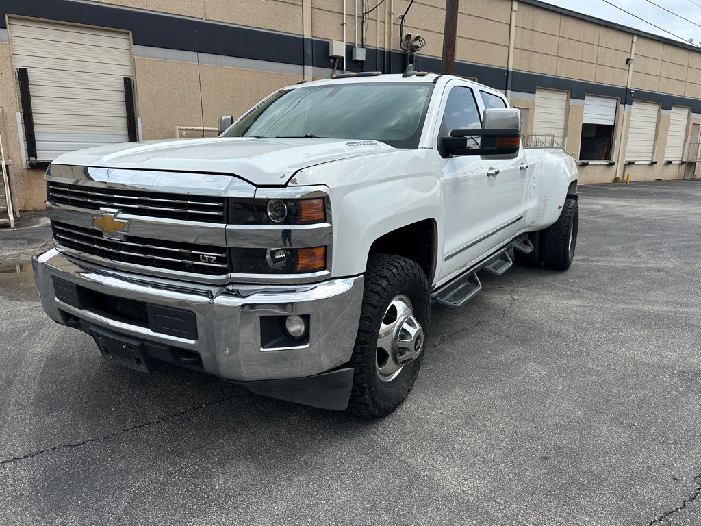 2015 Chevrolet Silverado 1500 Image 1
