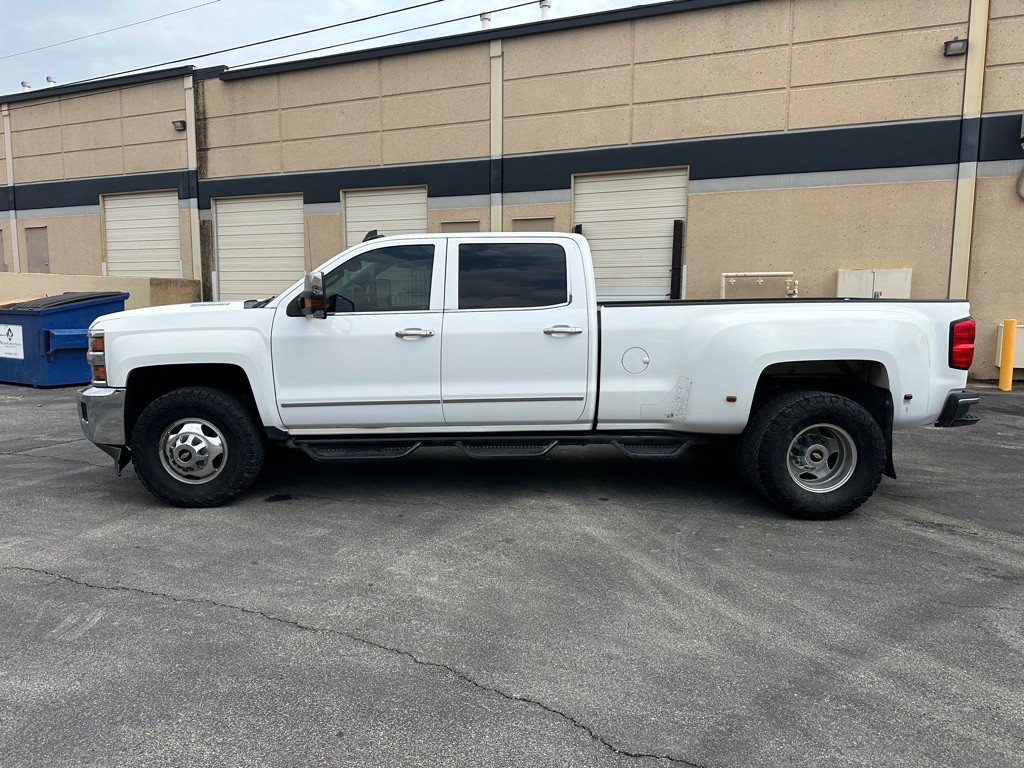 2015 Chevrolet Silverado 1500 Image 3