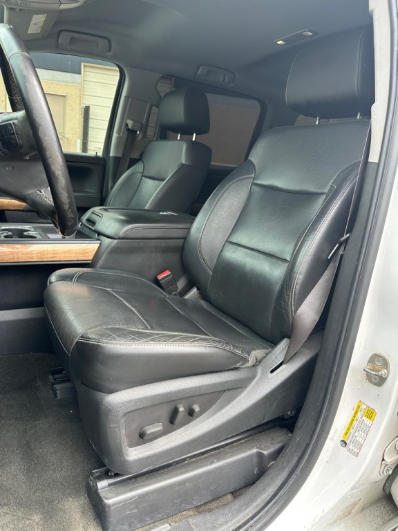 2015 Chevrolet Silverado 1500 Image 17