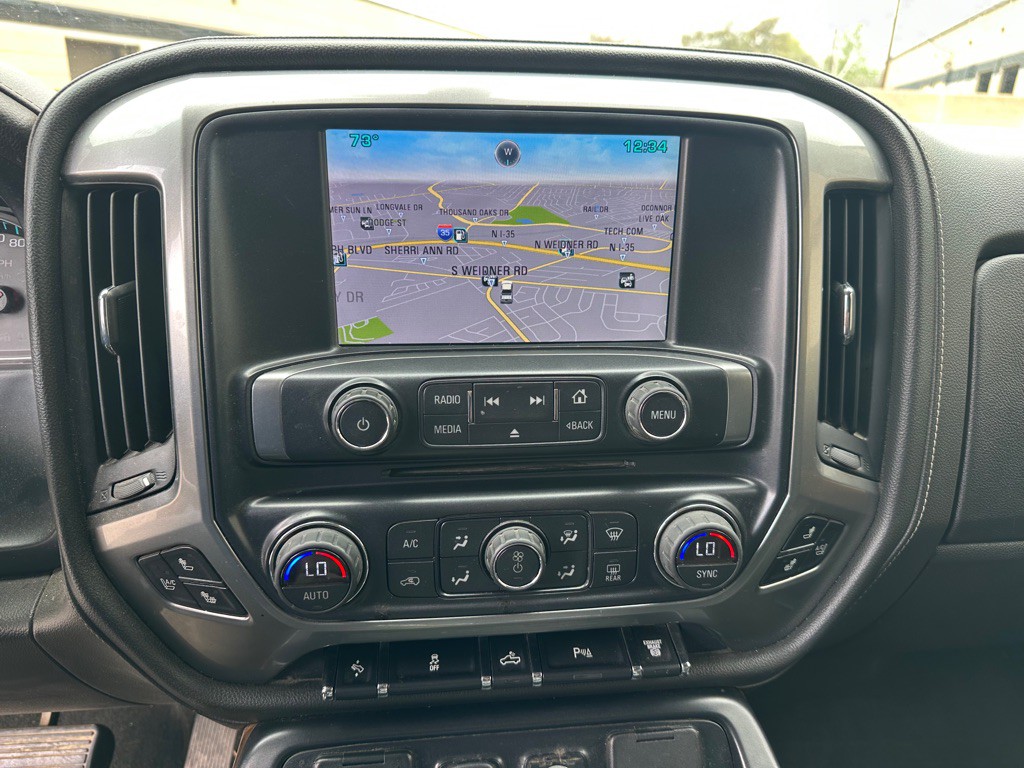 2015 Chevrolet Silverado 1500 Image 19