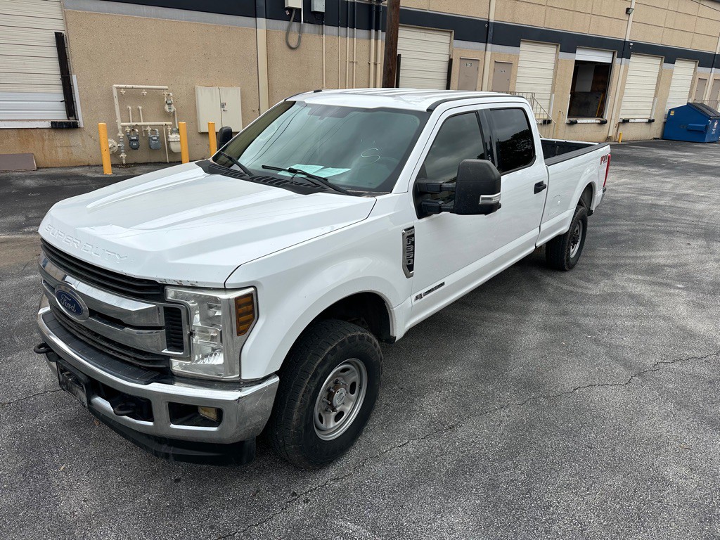 2019 Ford F-350 Image 2