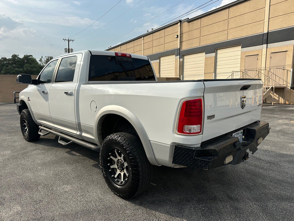 2014 RAM 2500 Image 3