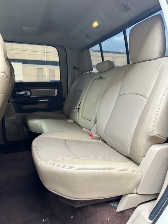 2014 RAM 2500 Image 9