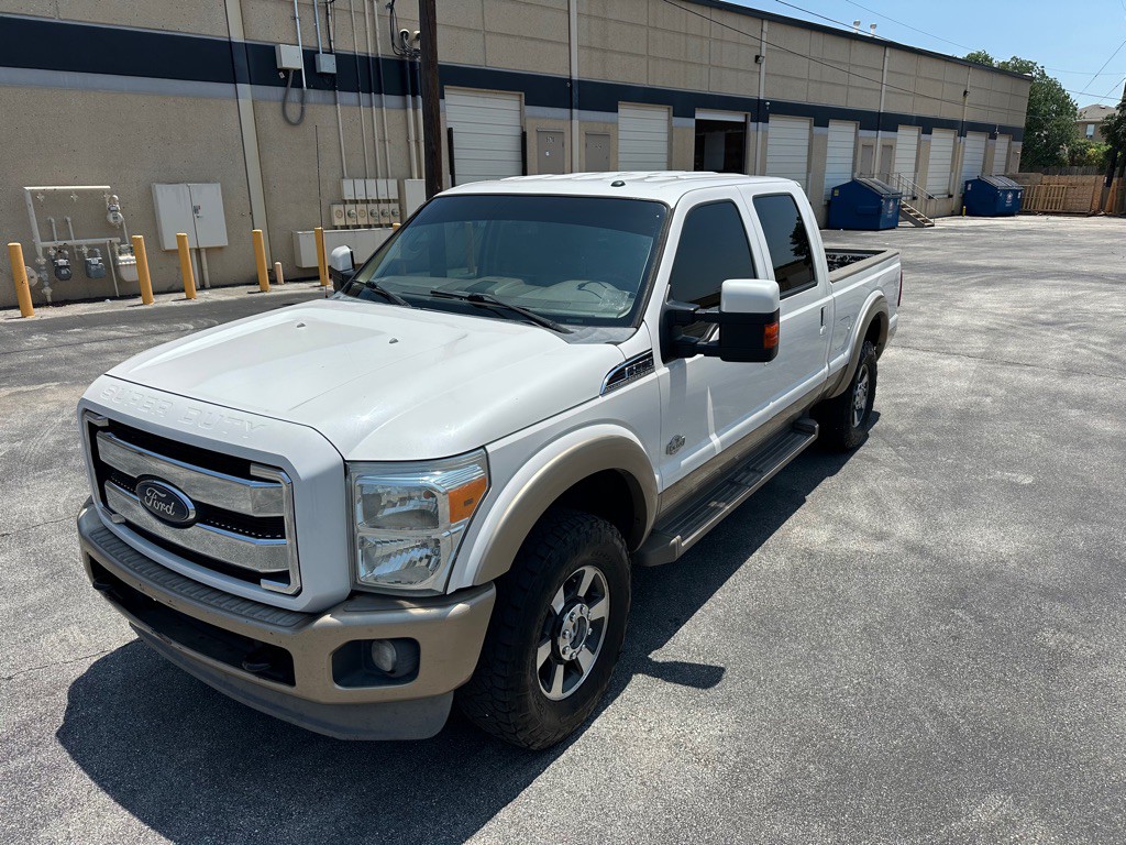 2013 Ford F-250 Image 2