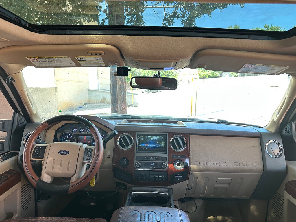 2012 Ford F-250 Image 12