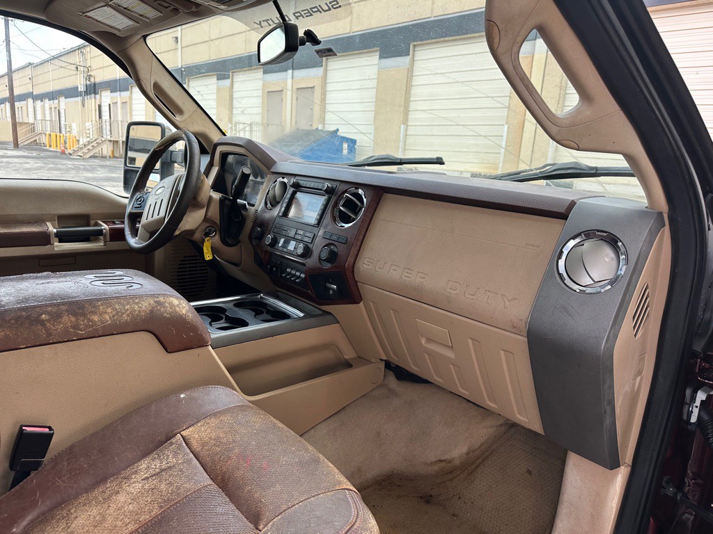 2011 Ford F-350 Image 13