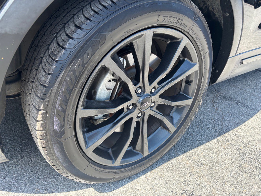 2018 Ford Explorer Image 9