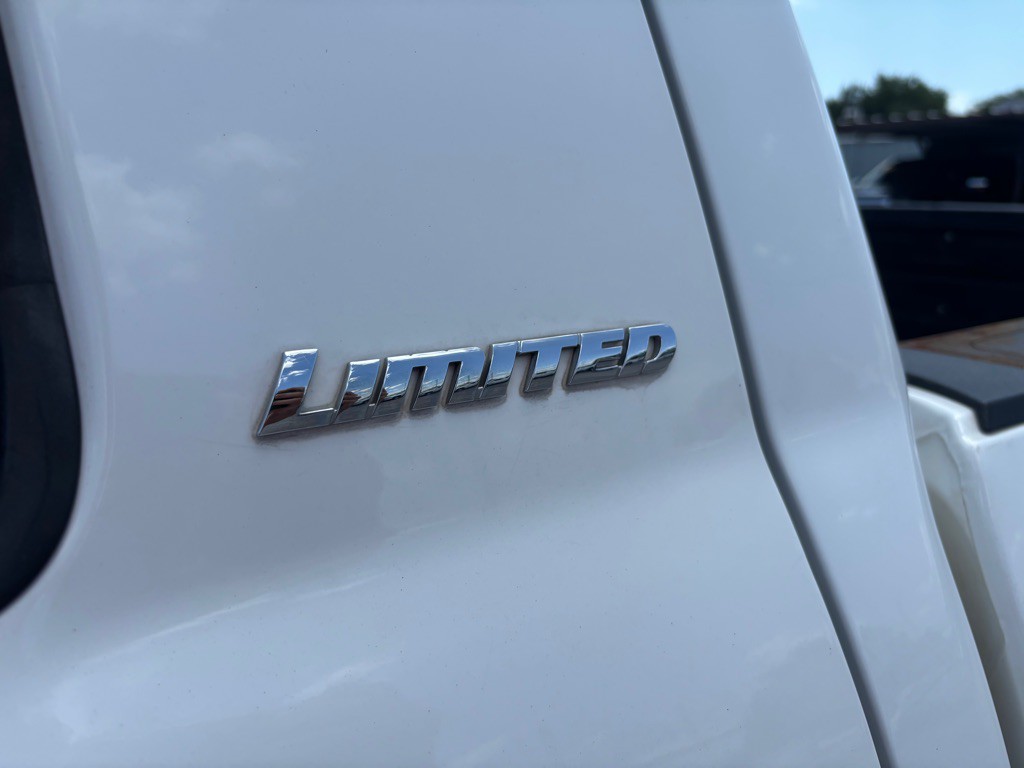 2019 Toyota Tundra Image 10