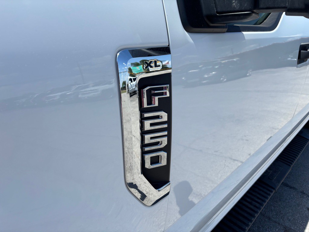 2022 Ford F-250 Image 9