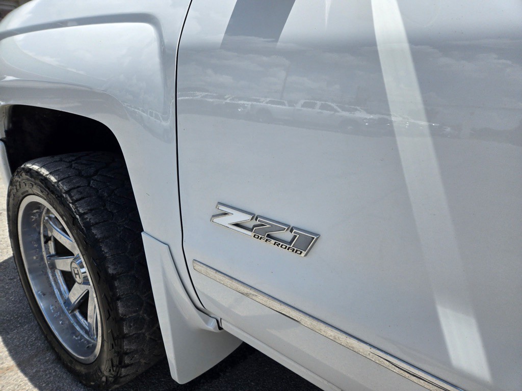 2017 Chevrolet Silverado 1500 Image 11