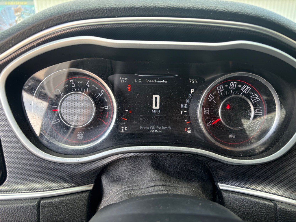 2016 Dodge Challenger Image 12