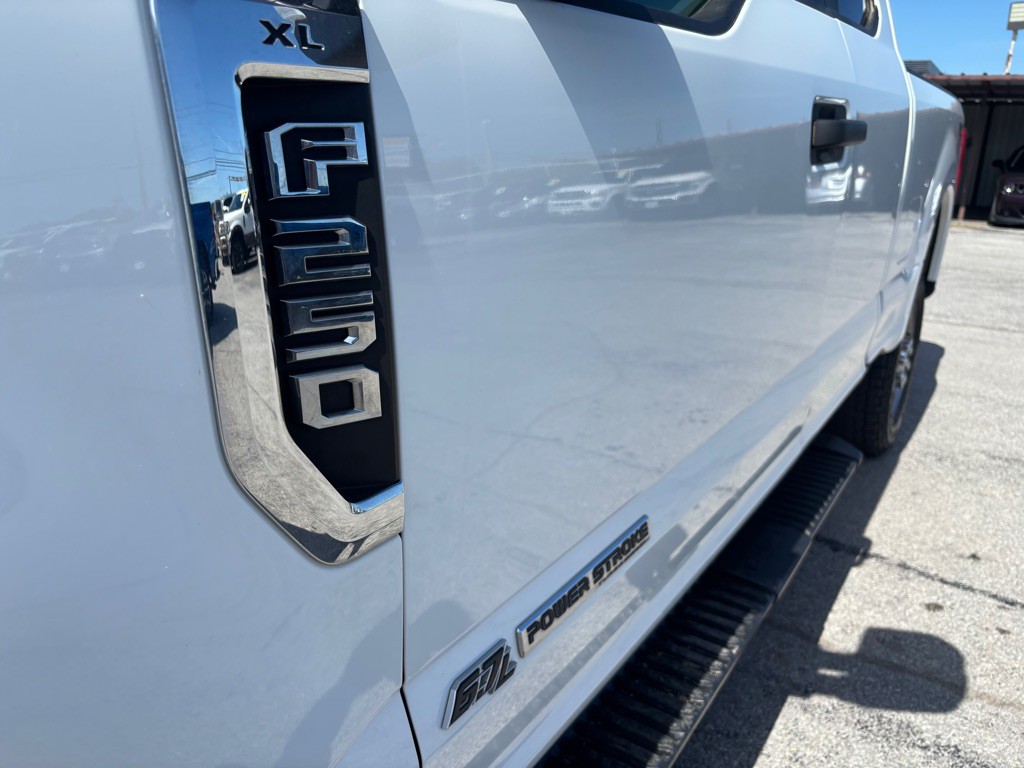 2022 Ford F-250 Image 9