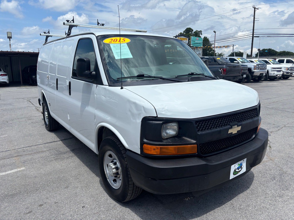 2015 Chevrolet Express Image 7