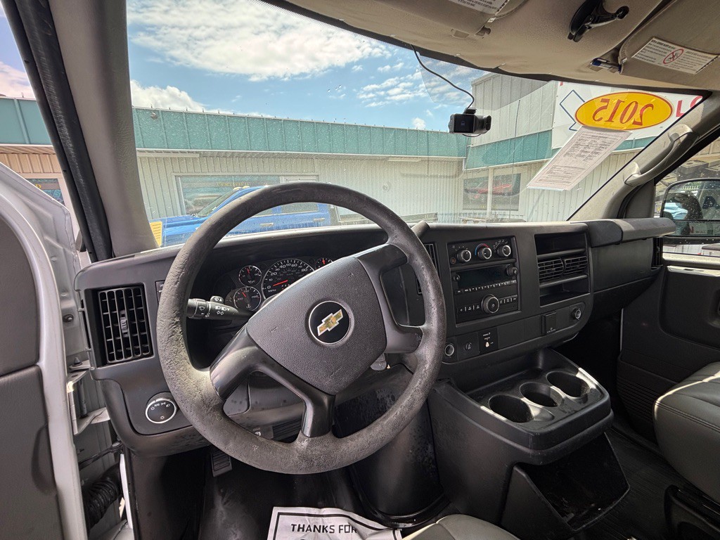 2015 Chevrolet Express Image 11