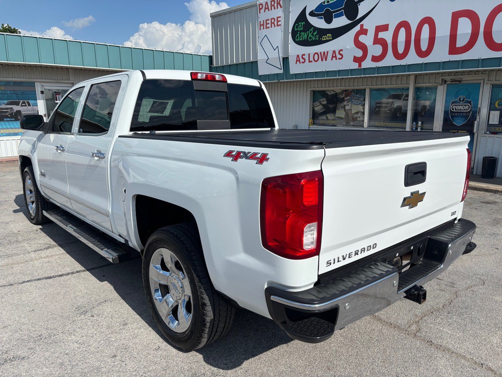 2017 Chevrolet Silverado 1500 Image 3