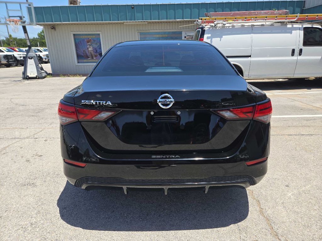 2023 Nissan Sentra Image 3
