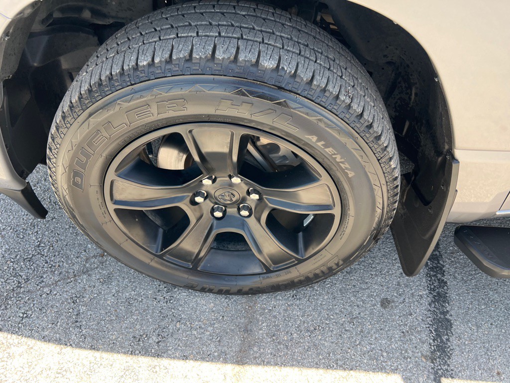 2021 RAM 1500 Image 17