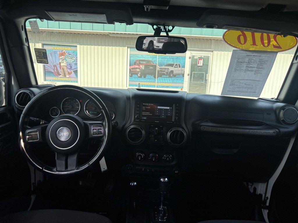 2016 Jeep Wrangler Unlimited Image 15