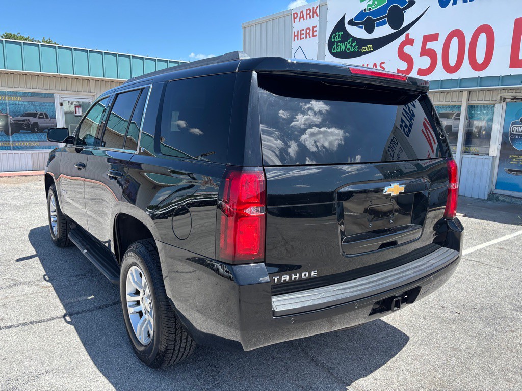 2017 Chevrolet Tahoe Image 3