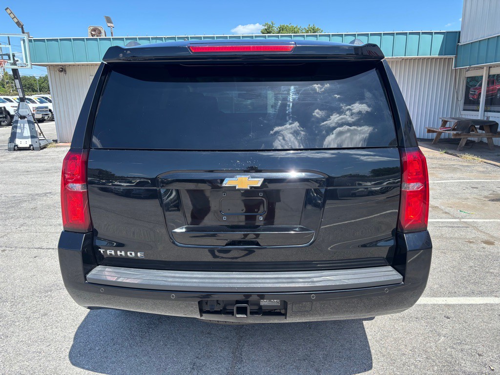 2017 Chevrolet Tahoe Image 4