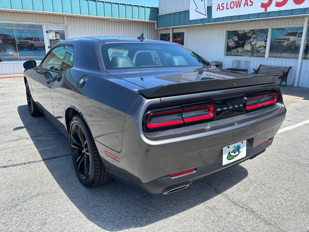 2018 Dodge Challenger Image 3
