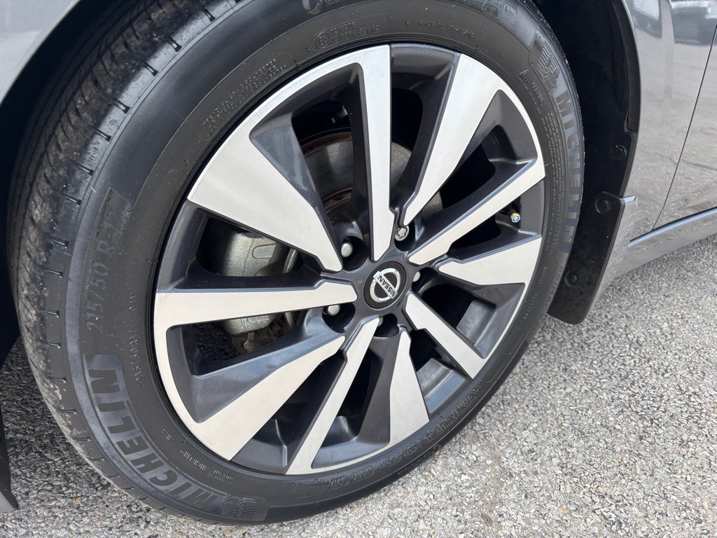 2020 Nissan Sentra Image 9
