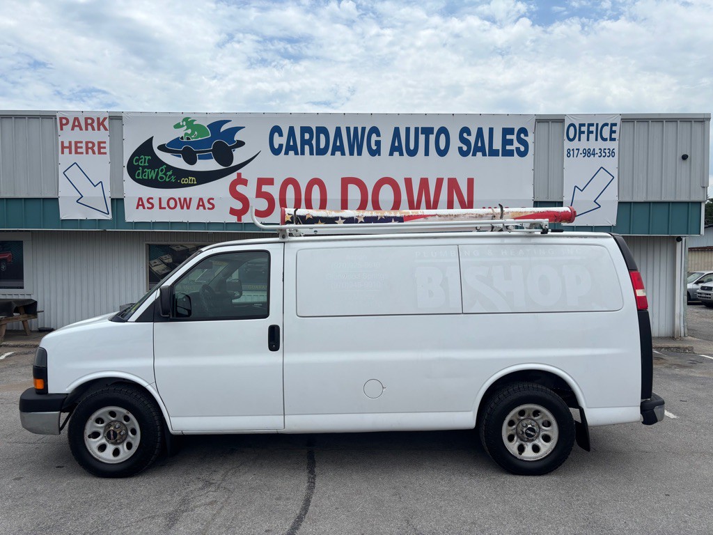 2013 GMC Savana Image 2