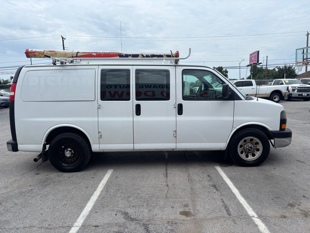 2013 GMC Savana Image 6