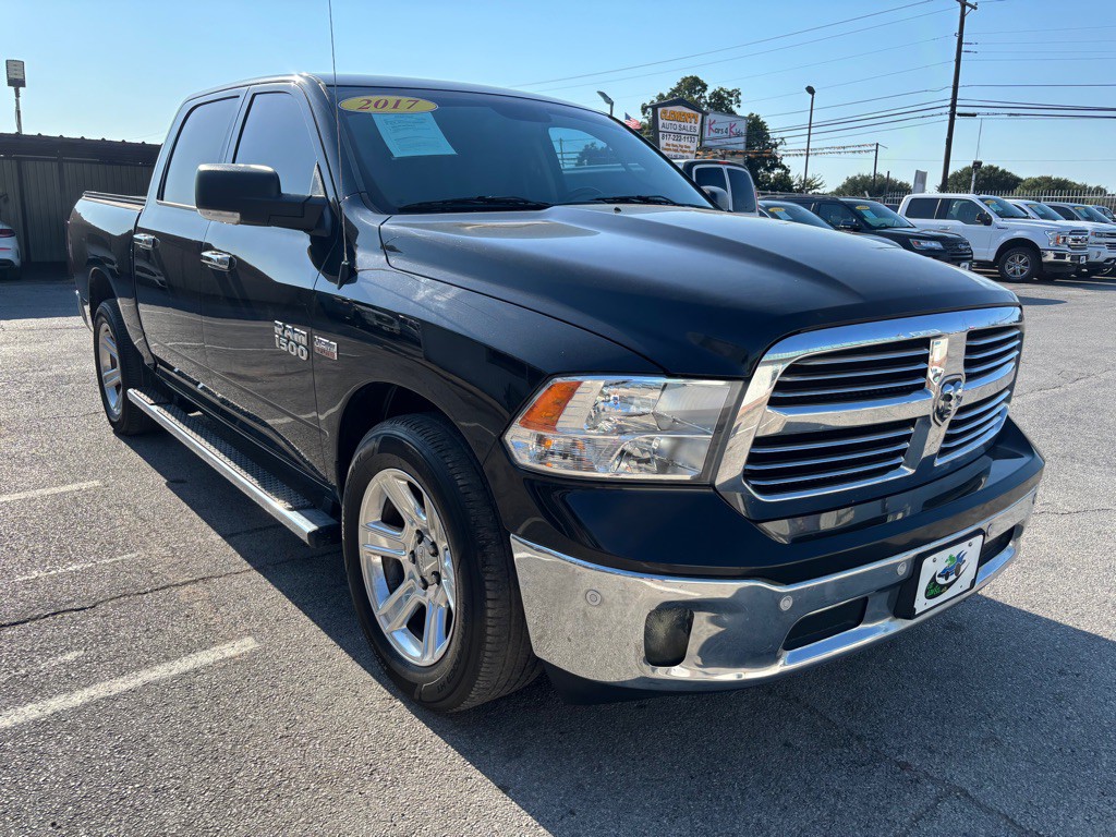 2017 RAM 1500 Image 7