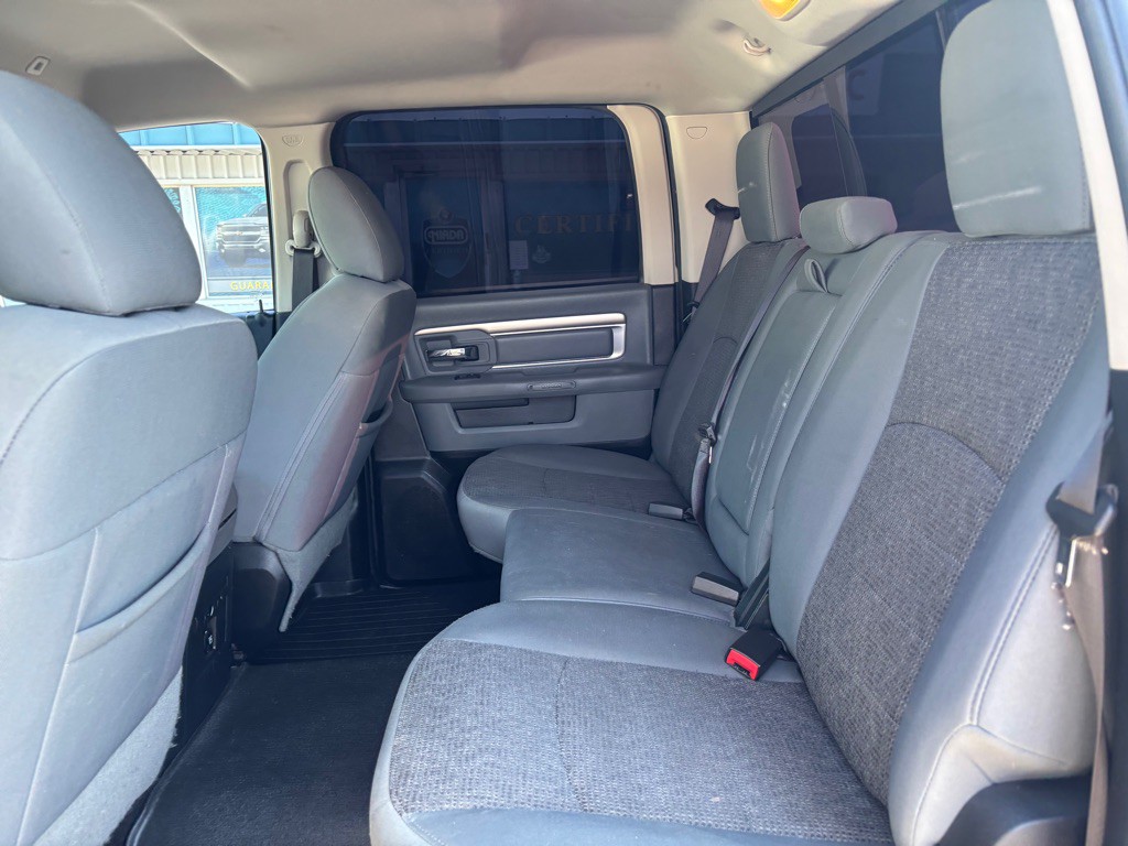 2017 RAM 1500 Image 12