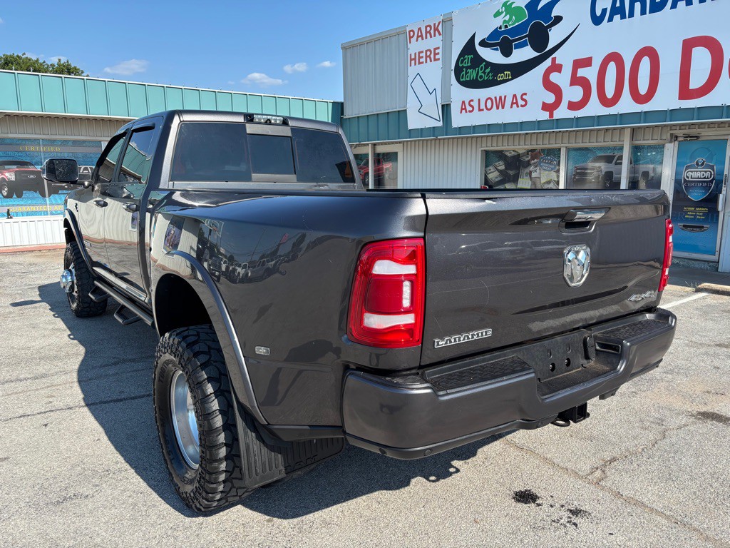 2019 RAM 3500 Image 3