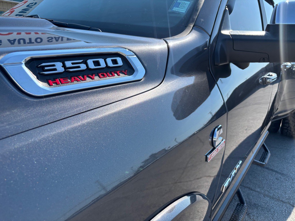 2019 RAM 3500 Image 9