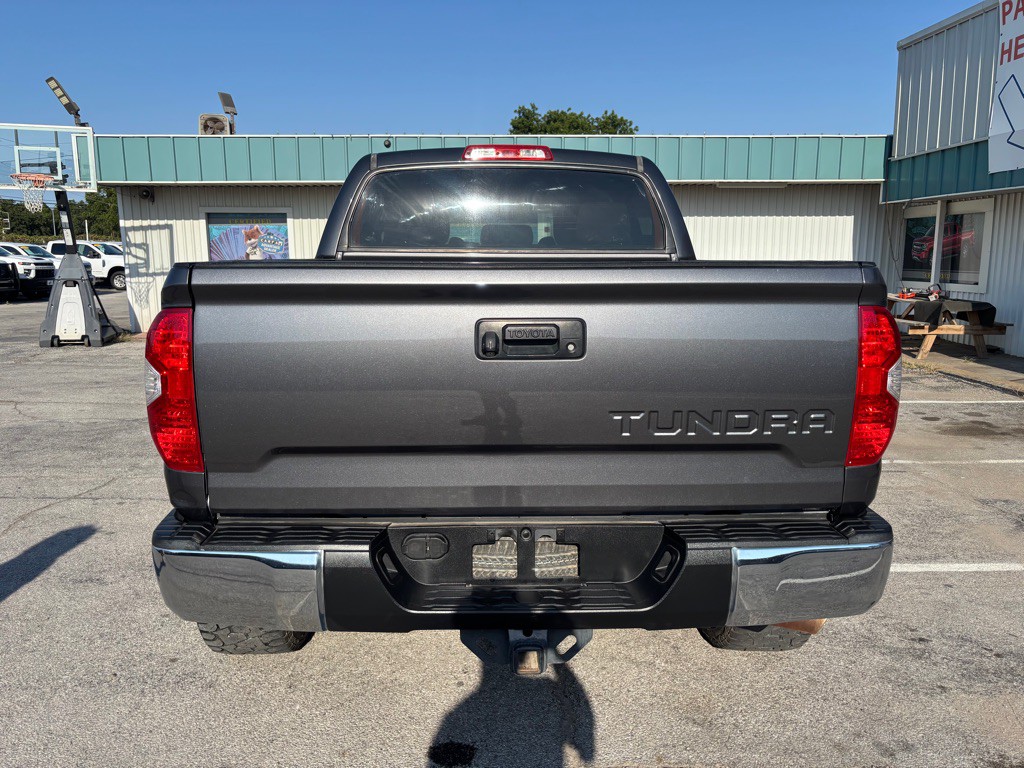 2015 Toyota Tundra Image 4