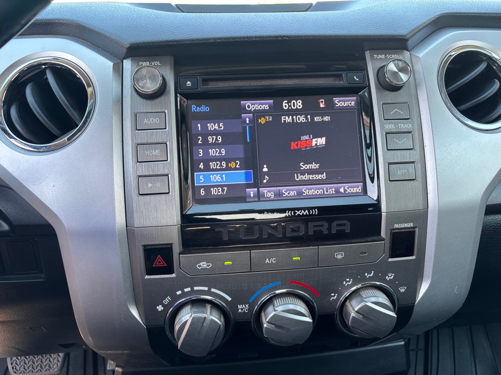 2015 Toyota Tundra Image 14