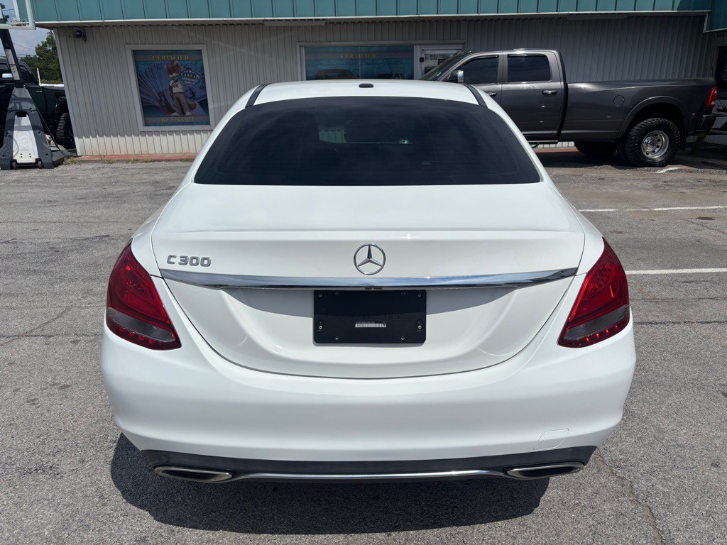 2018 Mercedes-Benz C-Class Image 4