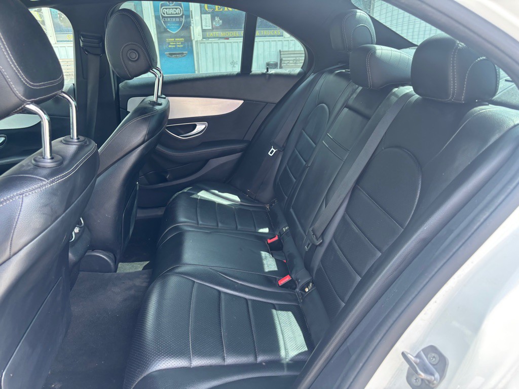 2018 Mercedes-Benz C-Class Image 11