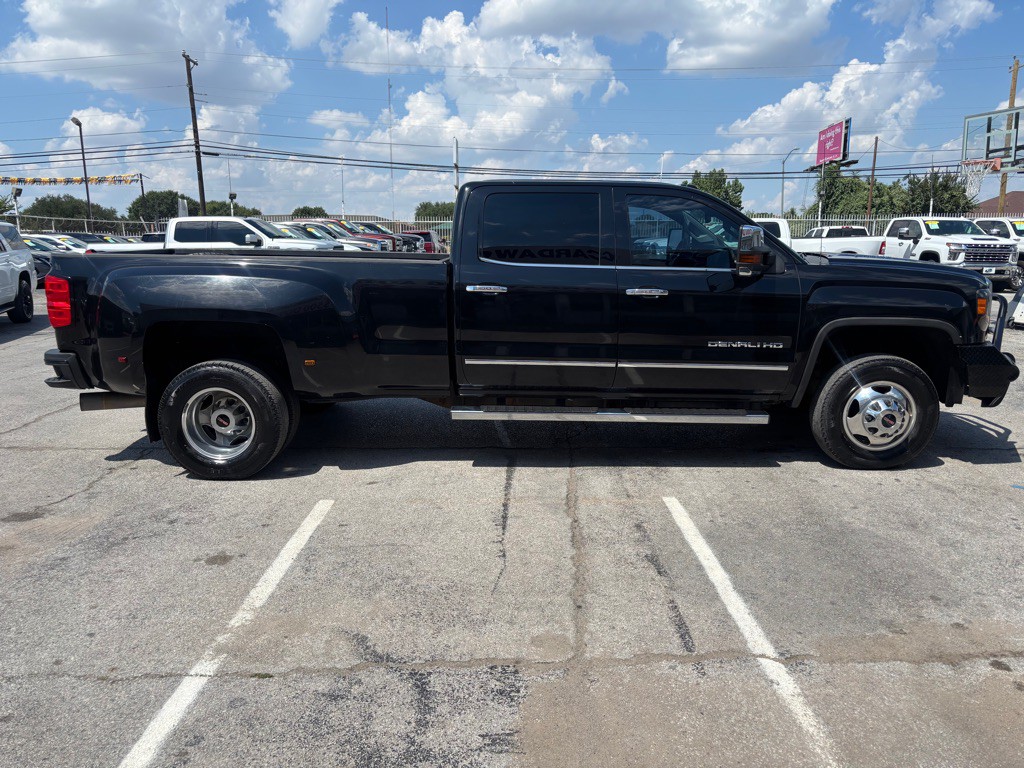 2015 GMC Sierra 3500 Image 6